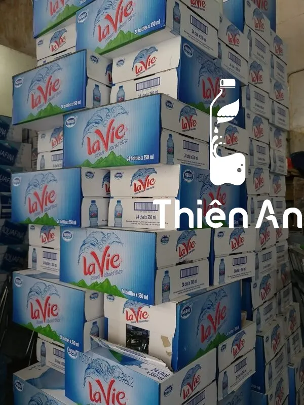 Dịch vụ giao nước khoáng Lavie 350ml tận nơi từ Thiện An