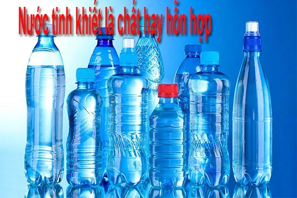 Ly nước tinh khiết trong suốt