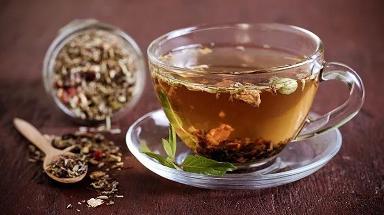 Trà thảo dược giúp giảm triệu chứng trào ngược dạ dày