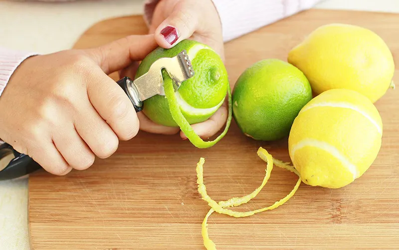 Không chỉ nước cốt, vỏ chanh cũng mang đến nhiều công dụng bất ngờ cho sức khỏe khi được chế biến đúng cách.