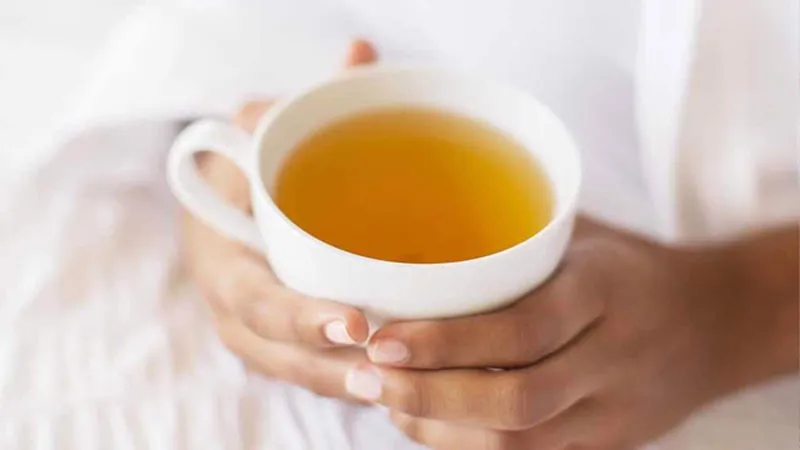 Một tách trà ô long ấm nóng giúp bạn khởi đầu ngày mới đầy hứng khởi và tỉnh táo