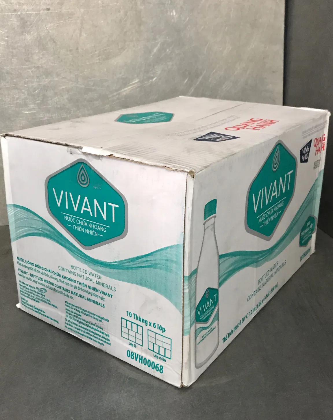 Thùng nước khoáng Vivant 500ml chai nhỏ tiện dụng