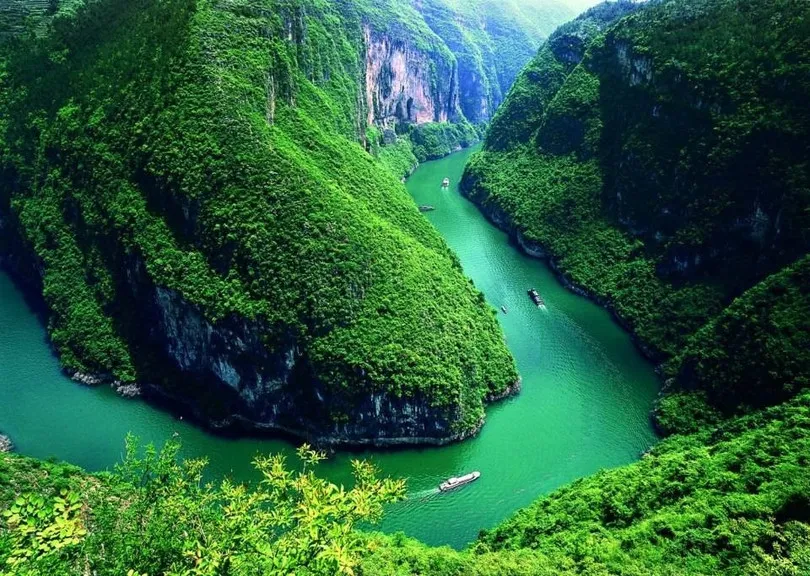 Sông Dương Tử hùng vĩ với những chuyến du thuyền