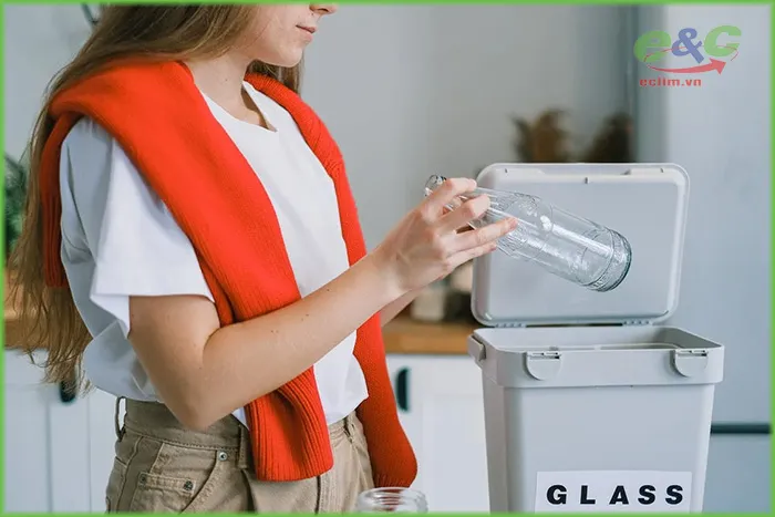 Phân loại rác thải trước khi cho vào thùng rác giúp quá trình tái chế hiệu quả hơn