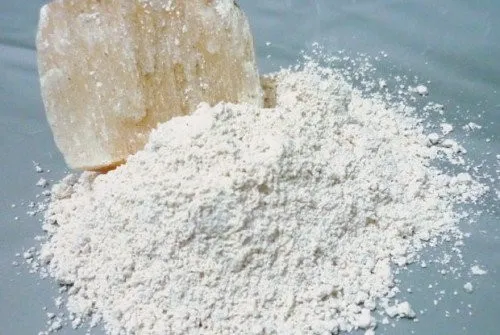 Thạch cao dạng bột màu trắng