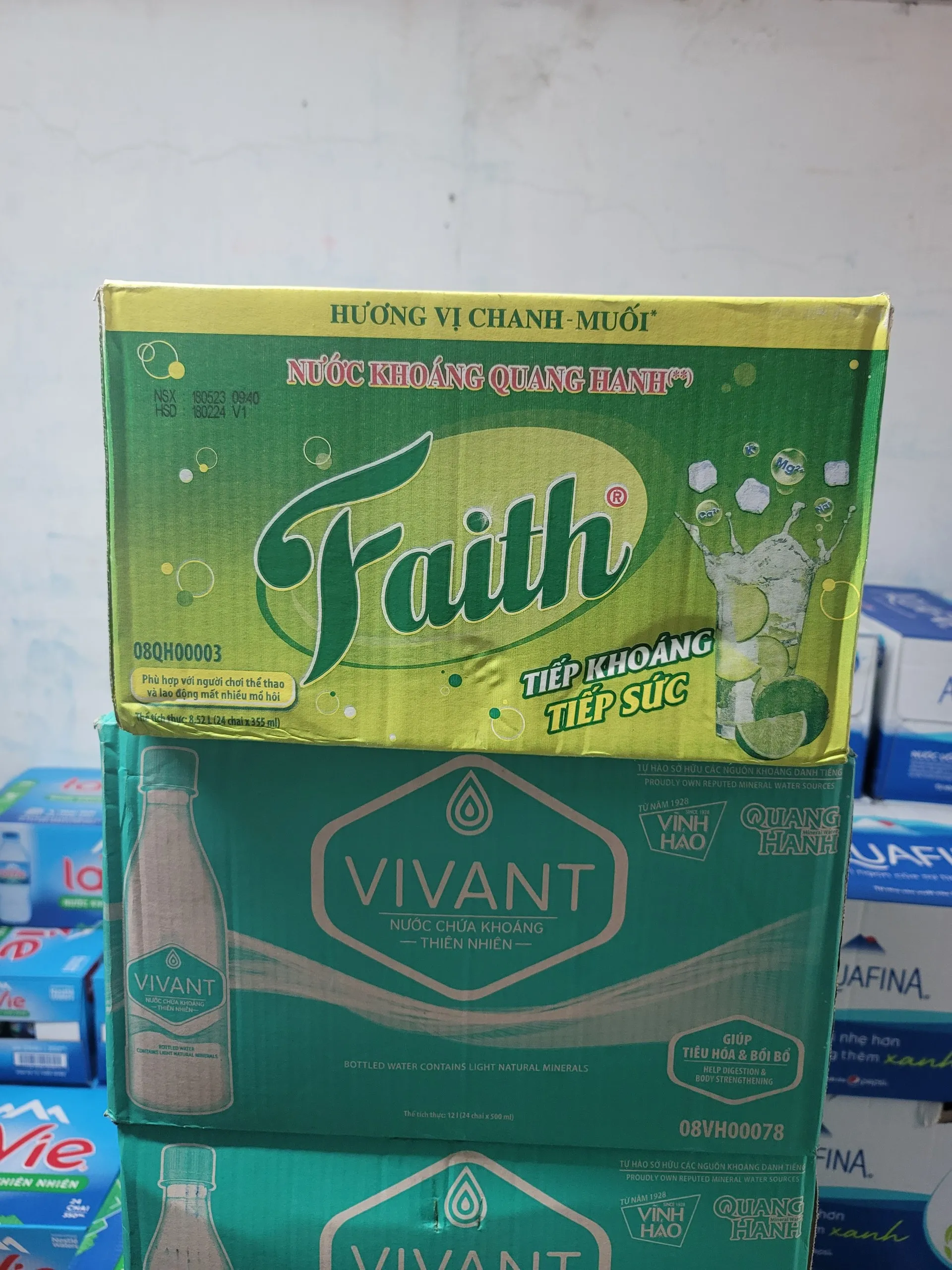 Nước khoáng Vivat Quang Hanh 500ml